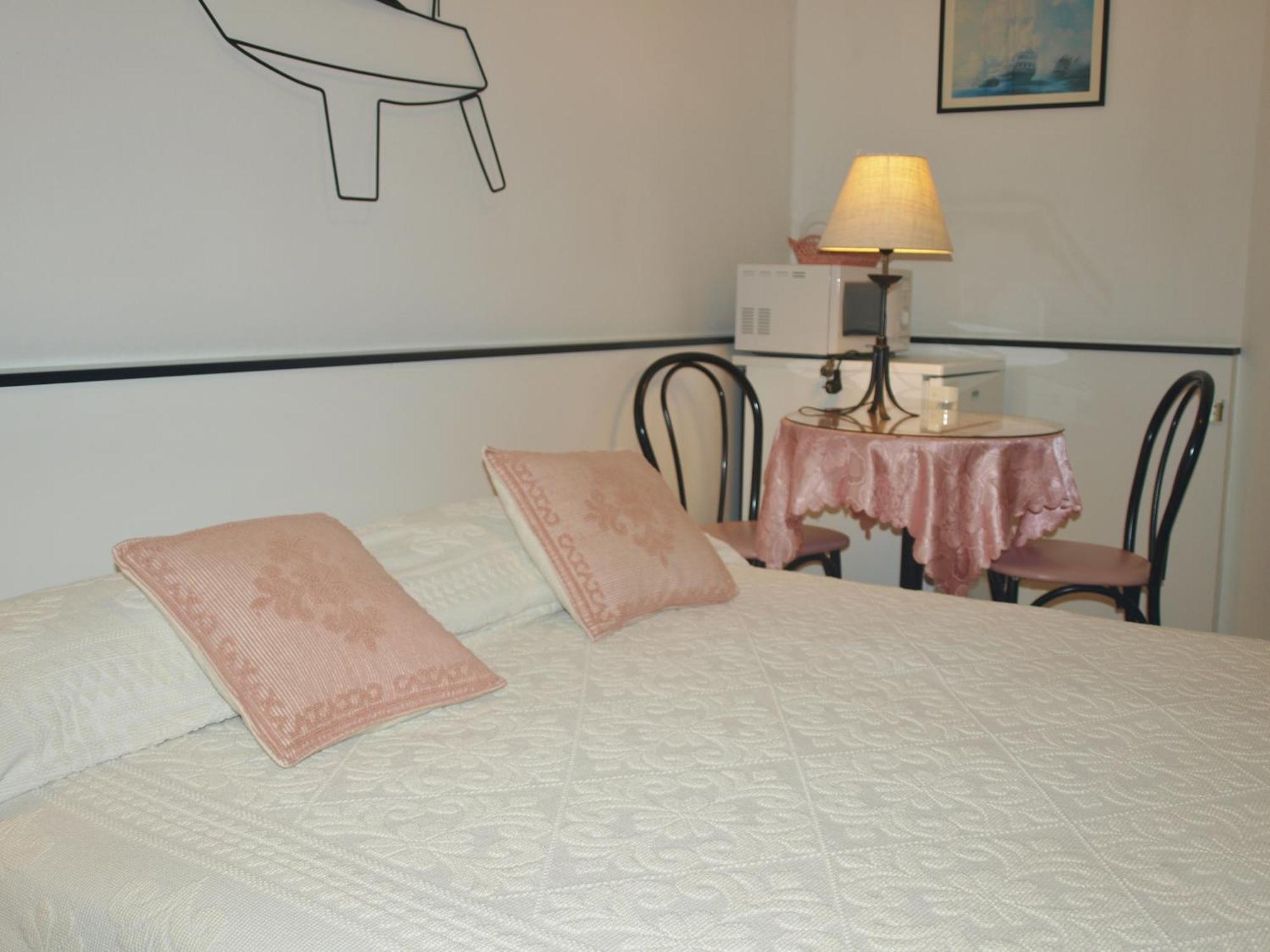 Hotel La Conchiglia La Maddalena  Room photo
