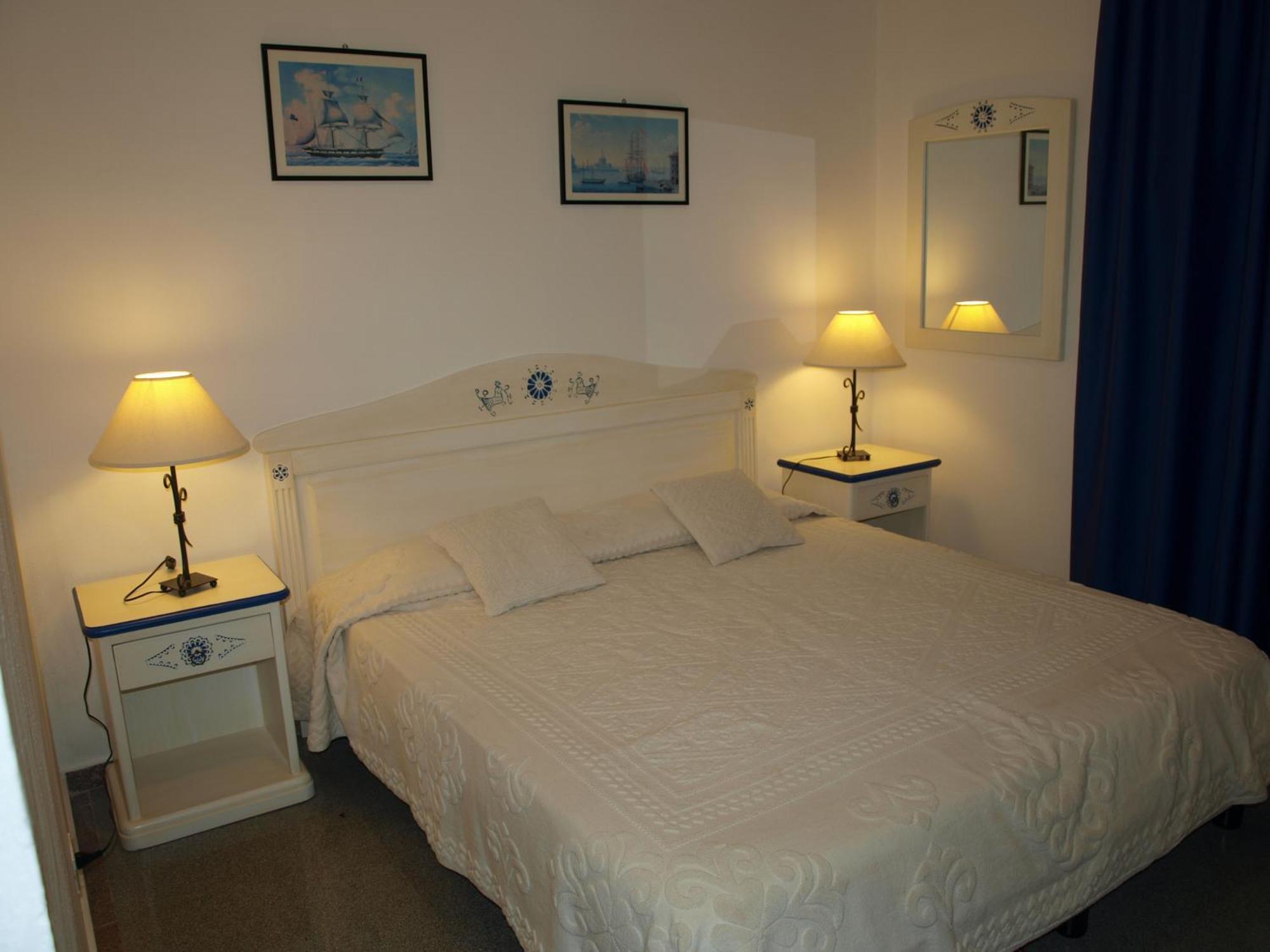 Hotel La Conchiglia La Maddalena  Room photo