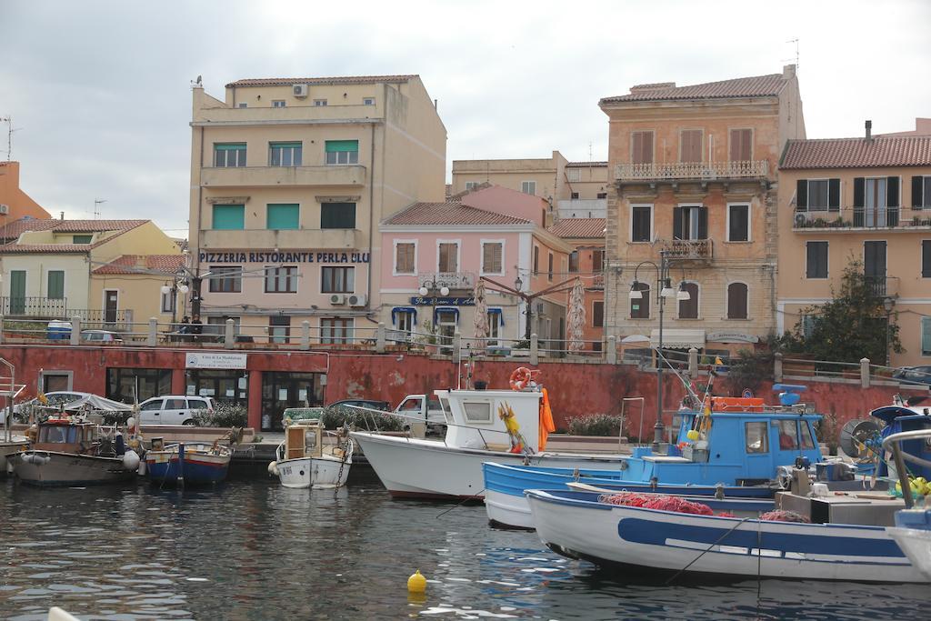 Hotel La Conchiglia La Maddalena  Exterior photo