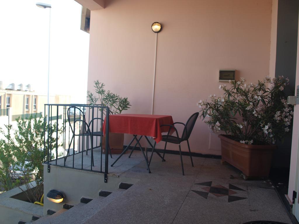 Hotel La Conchiglia La Maddalena  Exterior photo