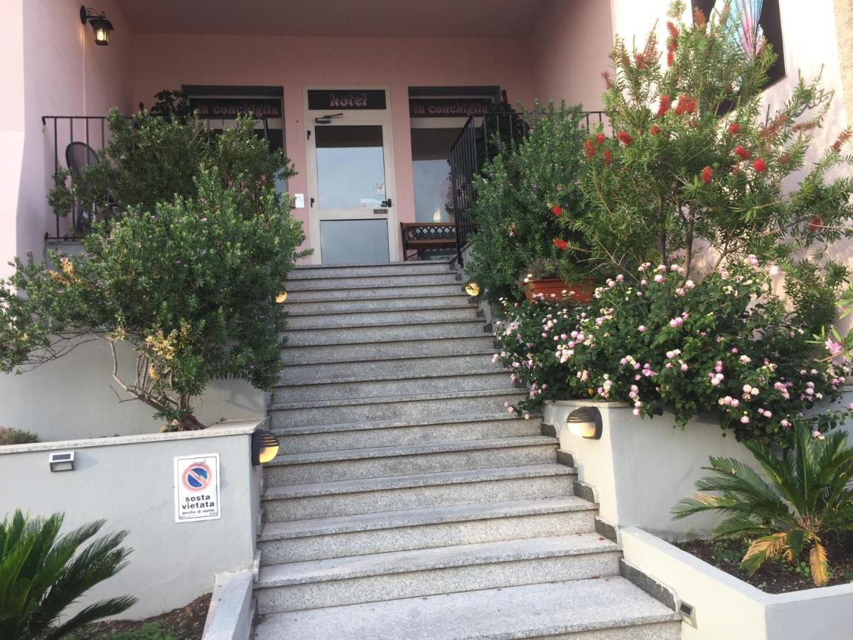 Hotel La Conchiglia La Maddalena  Exterior photo